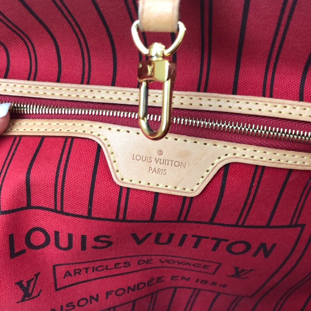 Louis Vuitton Neverfull mm - Picture 7 of 8